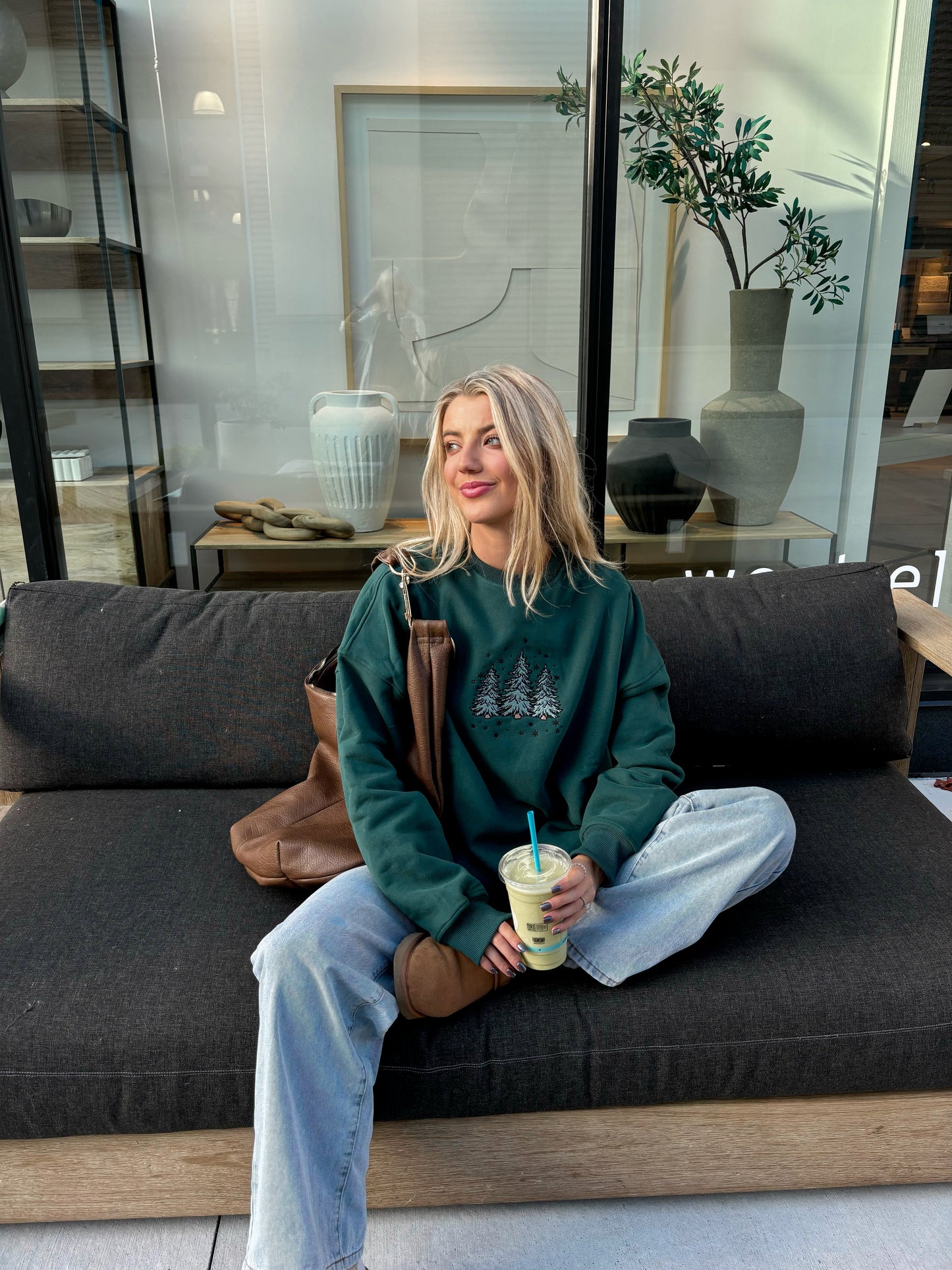 Winter Green Christmas Tree Embroider Sweatshirt